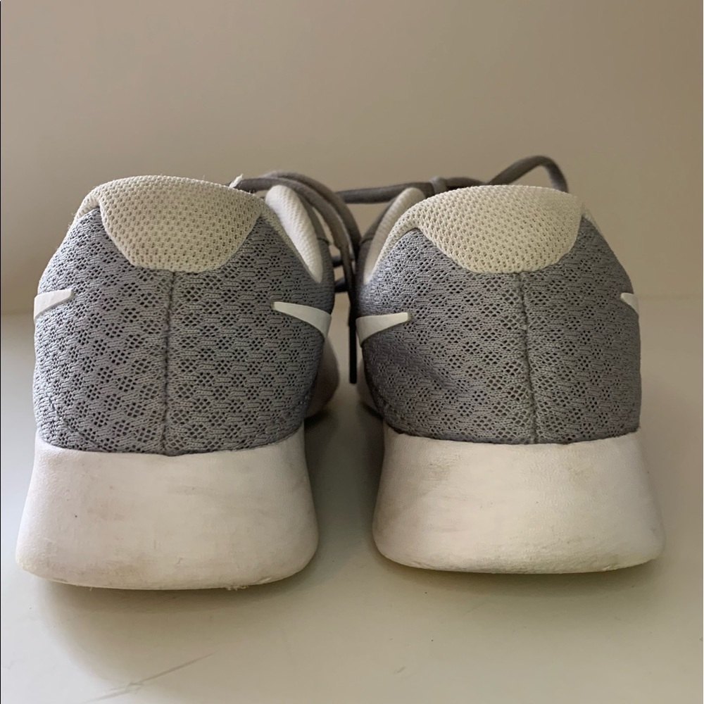 Nike Tanjun Grey / White Sneakers, W7 - Picture 8 of 14